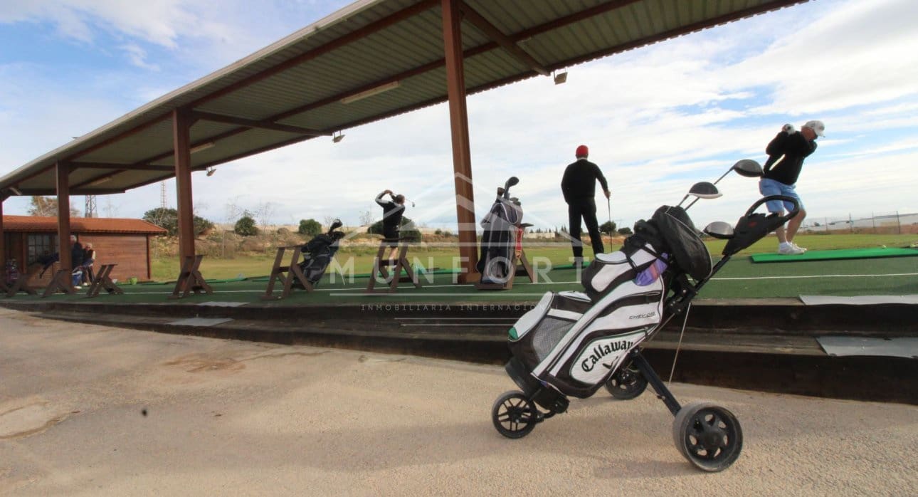 3 bedroom Villa for sale in Pilar de la Horadada with pool - € 539,900 (Ref: 9275220)