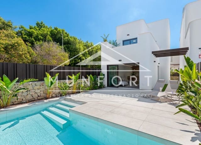 3 soveværelse Villa til salg i Mil Palmeras, Pilar de la Horadada med swimmingpool - € 559.900 (Ref: 9275220)
