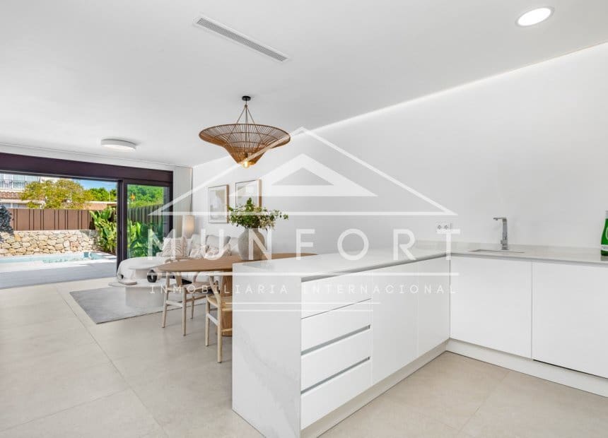 3 soveværelse Villa til salg i Pilar de la Horadada med swimmingpool - € 559.900 (Ref: 9275220)
