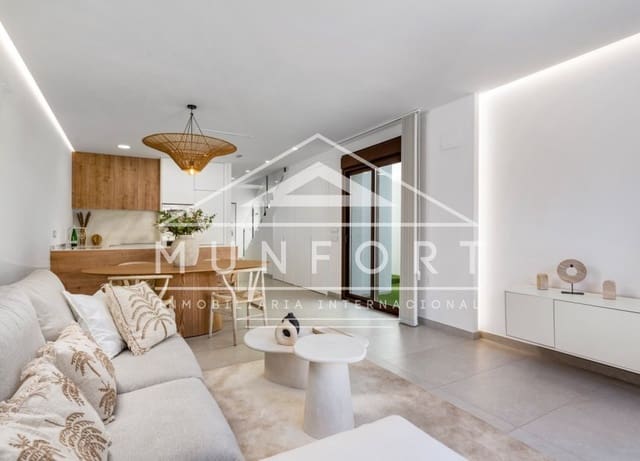 3 soveværelse Villa til salg i Mil Palmeras, Pilar de la Horadada med swimmingpool - € 559.900 (Ref: 9275220)