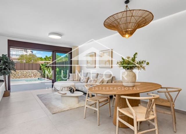 3 soveværelse Villa til salg i Mil Palmeras, Pilar de la Horadada med swimmingpool - € 559.900 (Ref: 9275220)