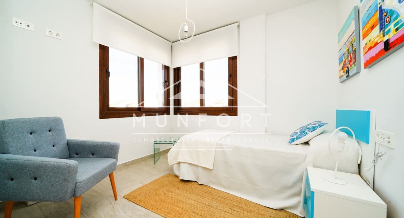 Bungalow de 3 habitaciones en San Pedro del Pinatar en venta con piscina - 265.000 € (Ref: 9275221)