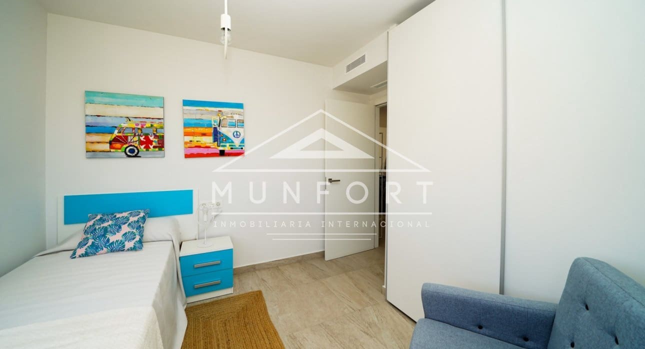 Bungalow de 3 habitaciones en San Pedro del Pinatar en venta con piscina - 265.000 € (Ref: 9275221)