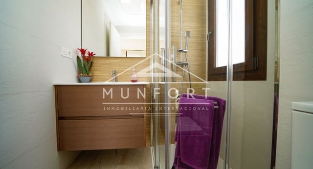 Bungalow de 2 habitaciones en San Pedro del Pinatar ciudad, San Pedro del Pinatar en venta con piscina - 265.000 € (Ref: 9275221)