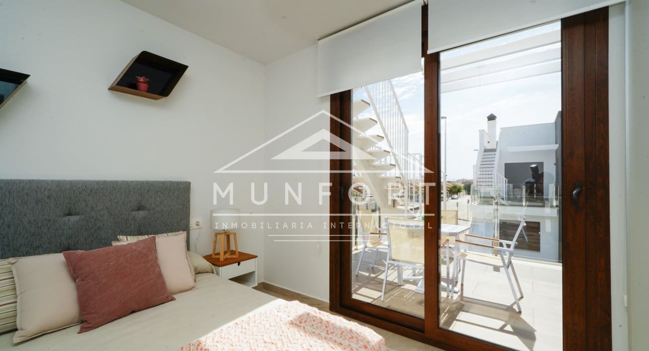 Bungalow de 3 habitaciones en San Pedro del Pinatar en venta con piscina - 265.000 € (Ref: 9275221)