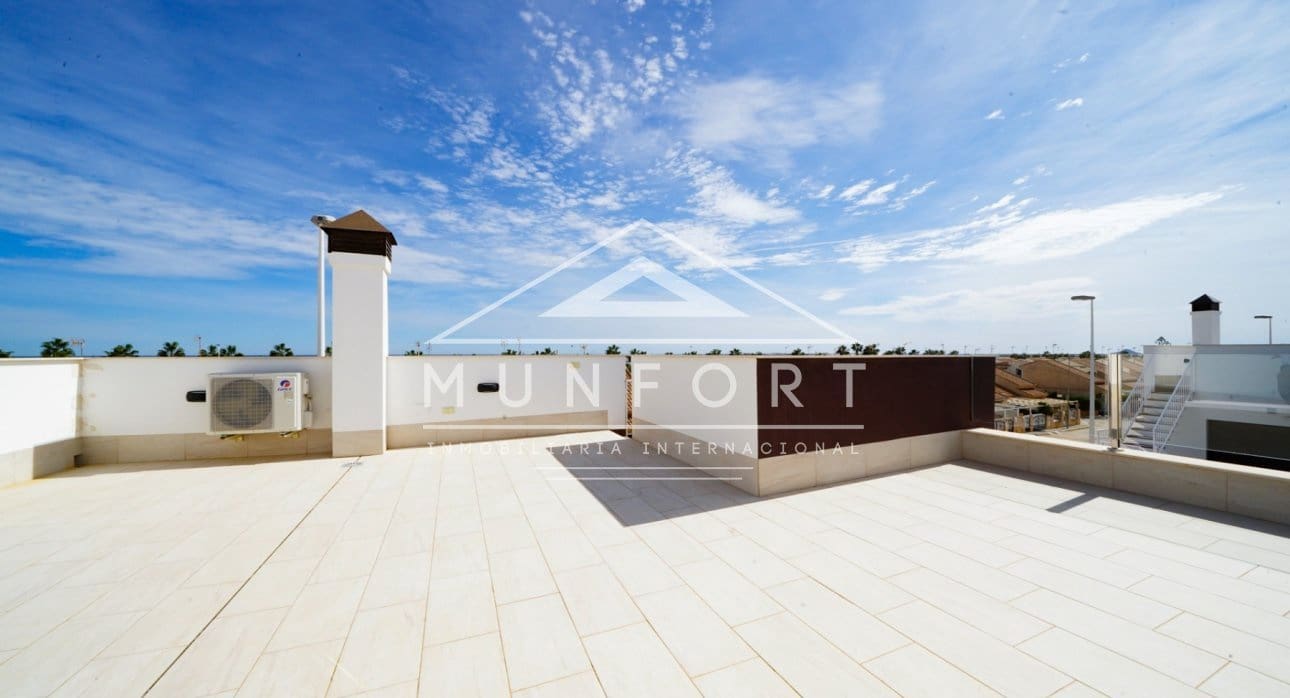 Bungalow de 3 habitaciones en San Pedro del Pinatar en venta con piscina - 265.000 € (Ref: 9275221)