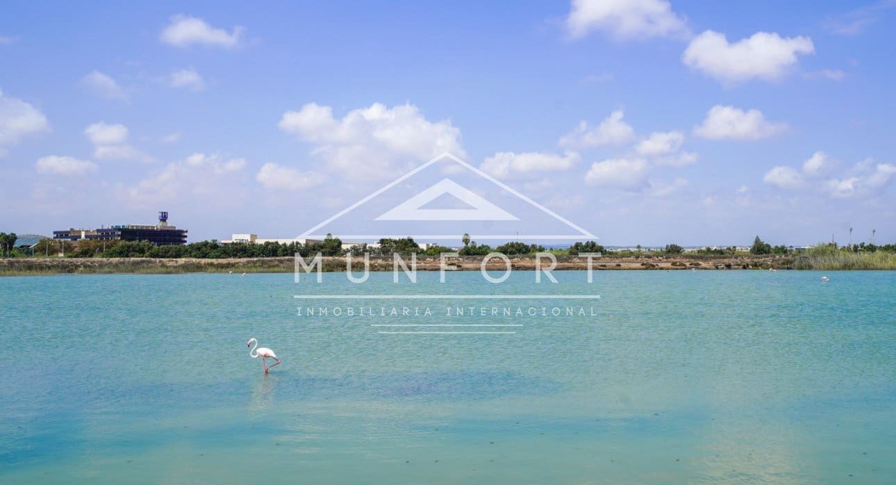 Bungalow de 3 habitaciones en San Pedro del Pinatar en venta con piscina - 265.000 € (Ref: 9275221)