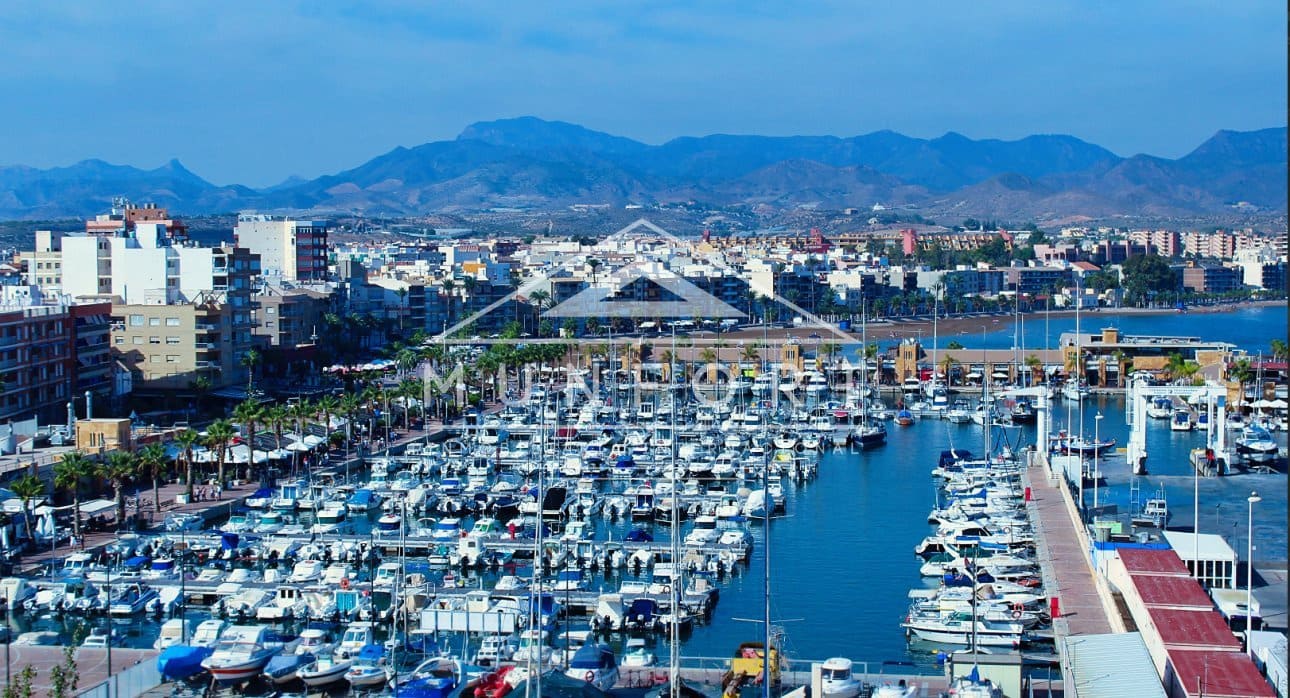 3 soveværelse Villa til salg i La Pinilla med swimmingpool - € 259.780 (Ref: 9278489)