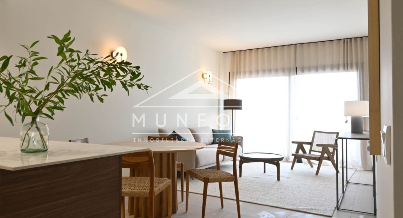 2 soverom Bungalow til salgs i Torrevieja med svømmebasseng - € 380 000 (Ref: 9278491)