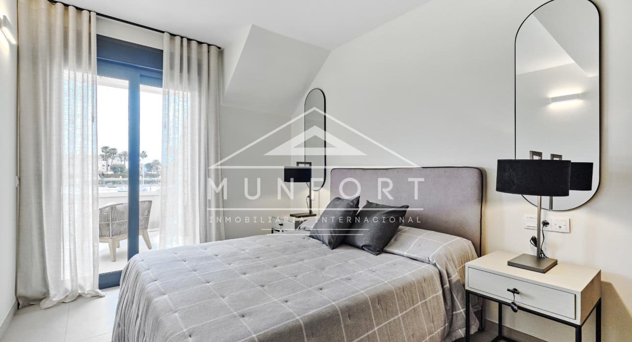 2 soverom Bungalow til salgs i Torrevieja med svømmebasseng - € 380 000 (Ref: 9278491)