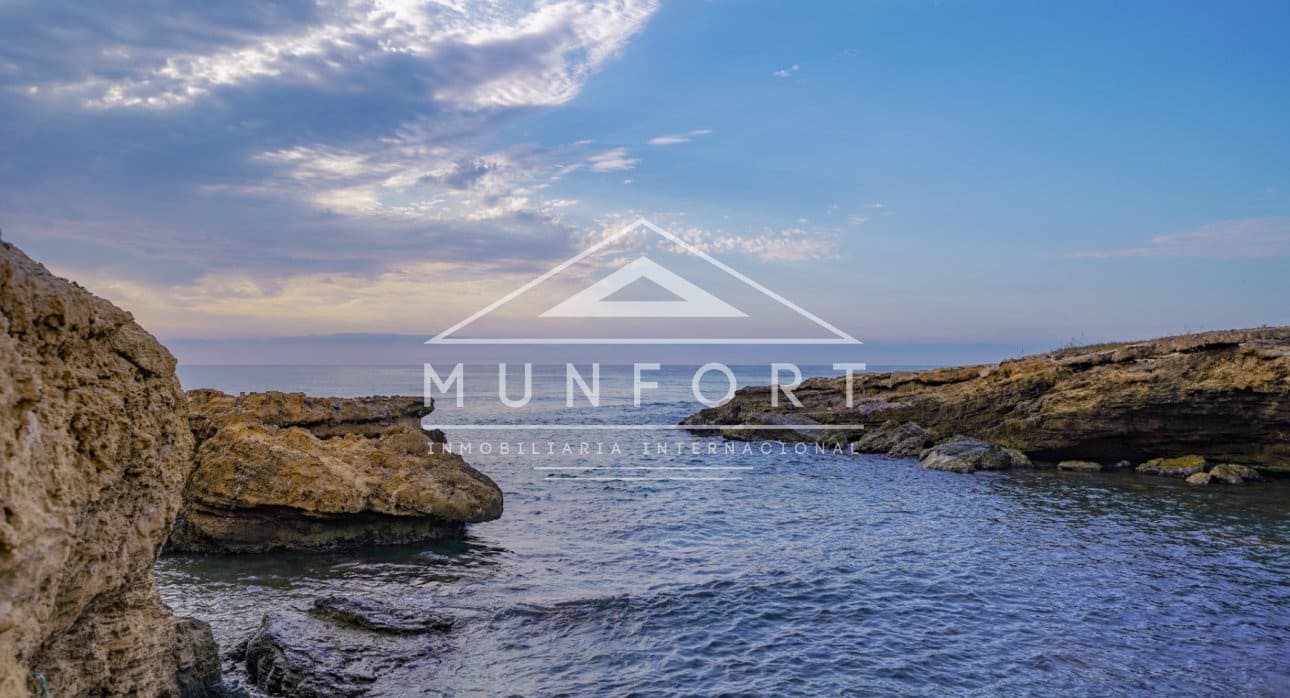 2 soverom Bungalow til salgs i Torrevieja med svømmebasseng - € 380 000 (Ref: 9278491)