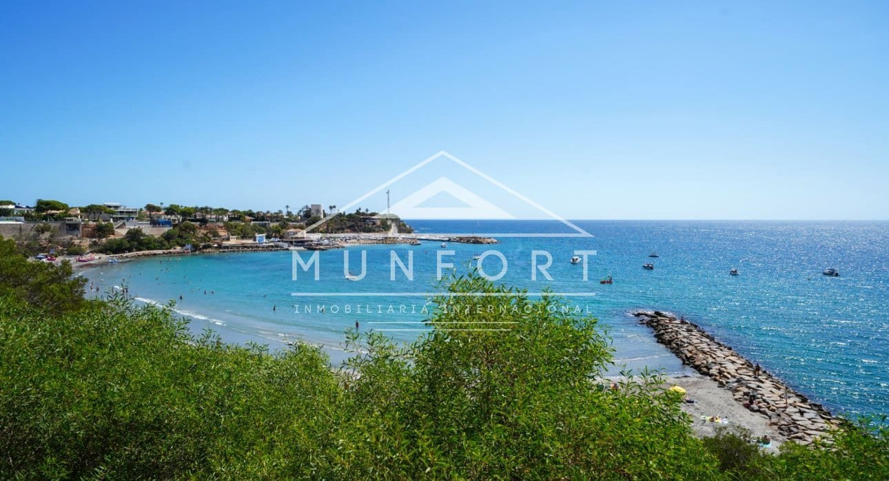 1 soveværelse Penthouse til salg i Orihuela Costa med swimmingpool - € 144.500 (Ref: 9278493)