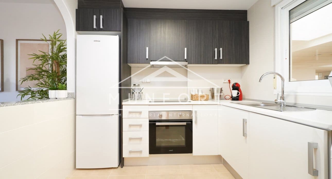 1 soveværelse Penthouse til salg i Orihuela Costa med swimmingpool - € 144.500 (Ref: 9278493)