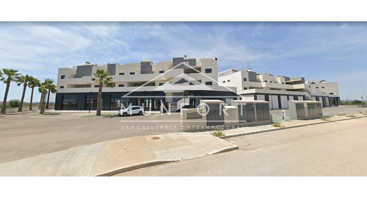 Commercieel te koop in Guardamar del Segura - € 160.000 (Ref: 9278495)