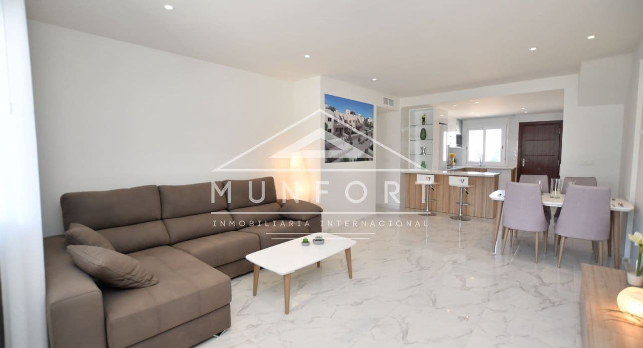 2 chambre Bungalow à vendre à San Miguel de Salinas avec piscine - 273 800 € (Ref: 9278497)