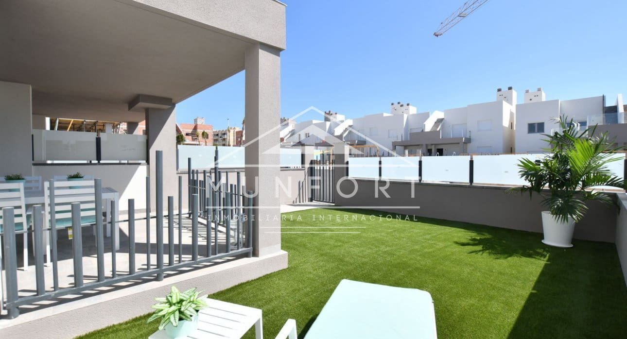 2 chambre Bungalow à vendre à San Miguel de Salinas avec piscine - 273 800 € (Ref: 9278497)