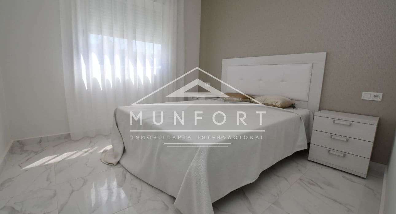 2 chambre Bungalow à vendre à San Miguel de Salinas avec piscine - 273 800 € (Ref: 9278497)