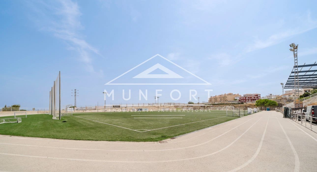 2 chambre Bungalow à vendre à San Miguel de Salinas avec piscine - 273 800 € (Ref: 9278497)