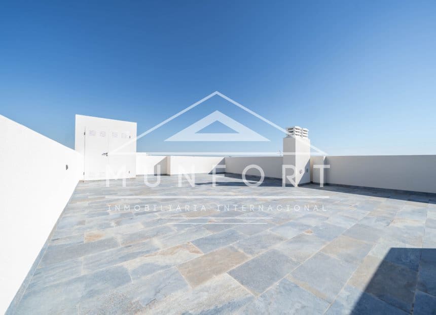 2 bedroom Bungalow for sale in San Miguel de Salinas with pool garage - € 256,600 (Ref: 9278497)