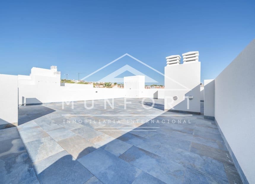 2 bedroom Bungalow for sale in San Miguel de Salinas with pool garage - € 256,600 (Ref: 9278497)