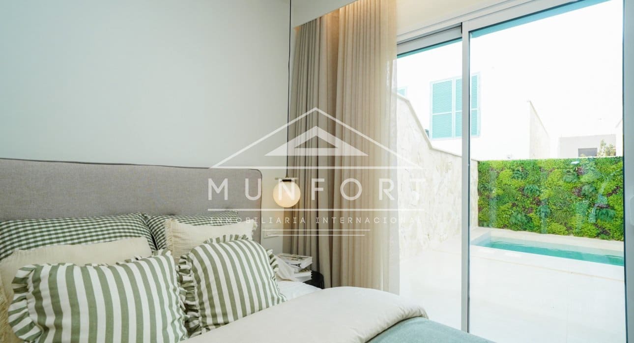 4 slaapkamer Villa te koop in Torre de la Horadada met zwembad - € 745.000 (Ref: 9278500)