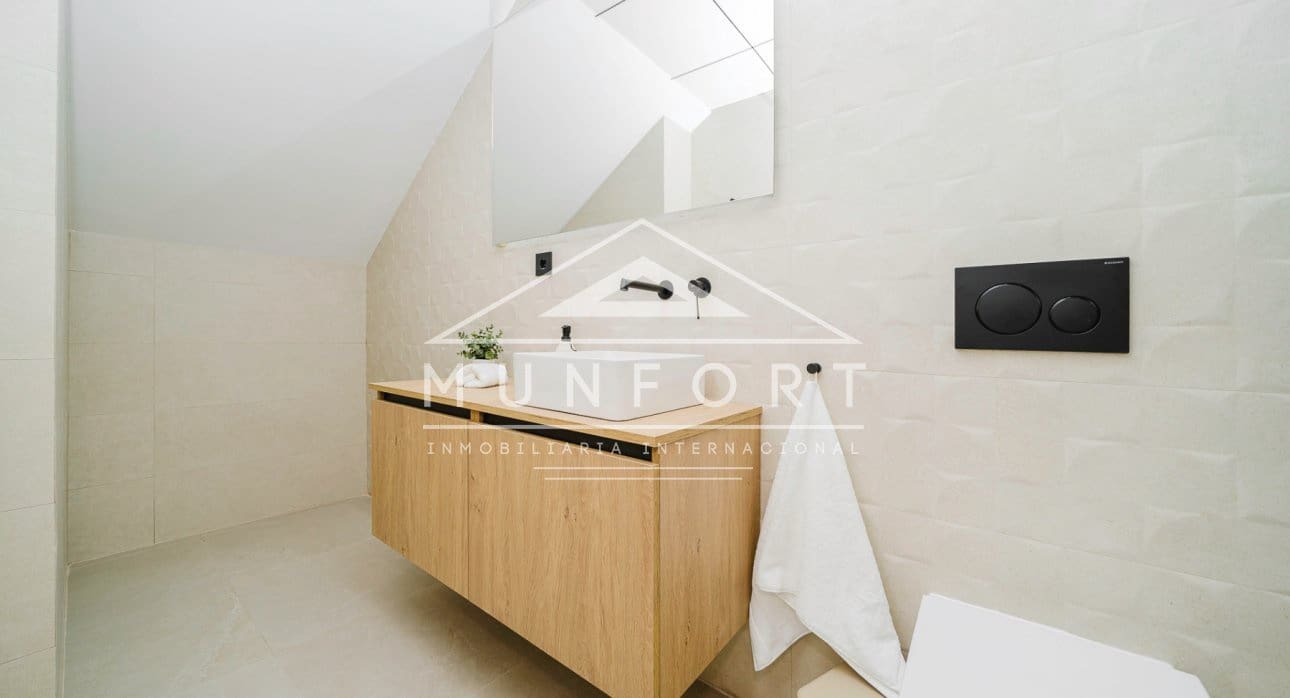 3 quarto Bungalow para venda em Pilar de la Horadada com piscina - 459 000 € (Ref: 9278740)