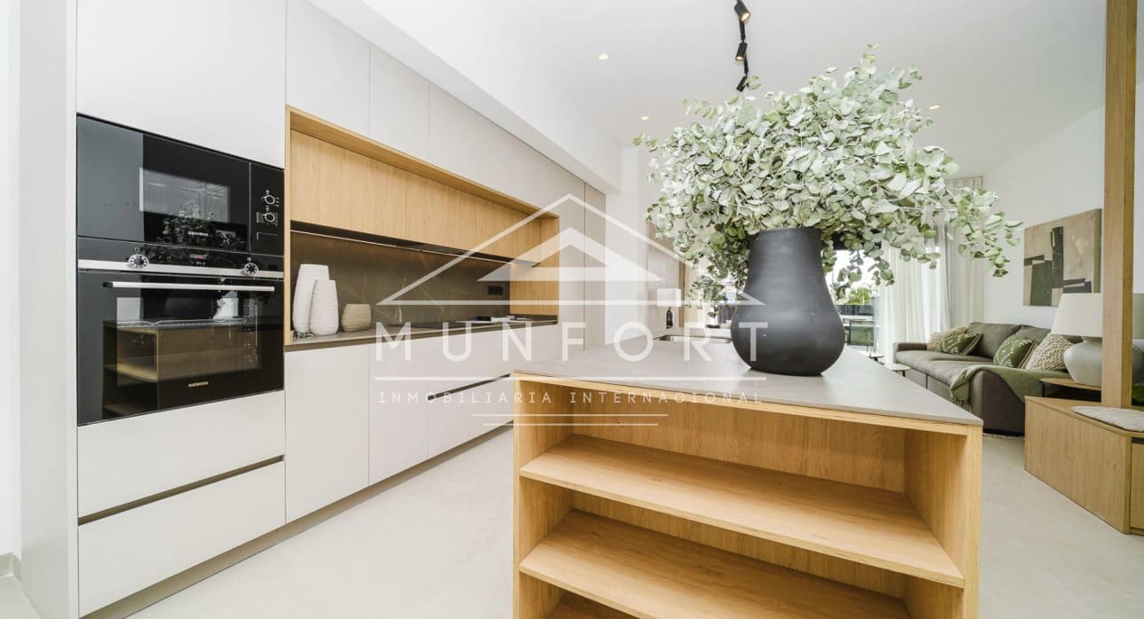 3 quarto Bungalow para venda em Pilar de la Horadada com piscina - 459 000 € (Ref: 9278740)