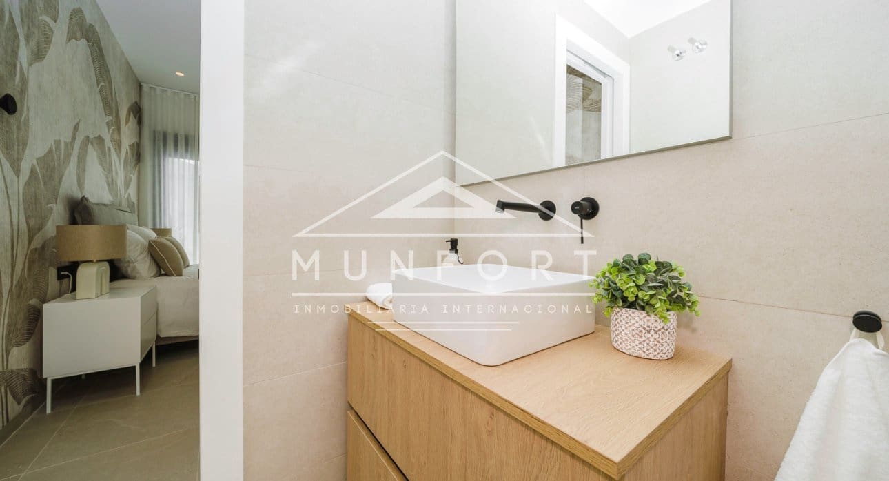 3 quarto Bungalow para venda em Pilar de la Horadada com piscina - 459 000 € (Ref: 9278740)