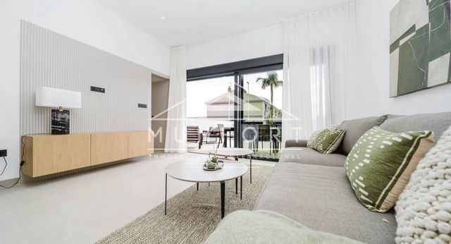 3 quarto Bungalow para venda em Pilar de la Horadada ciudad, Pilar de la Horadada com piscina - 459 000 € (Ref: 9278740)