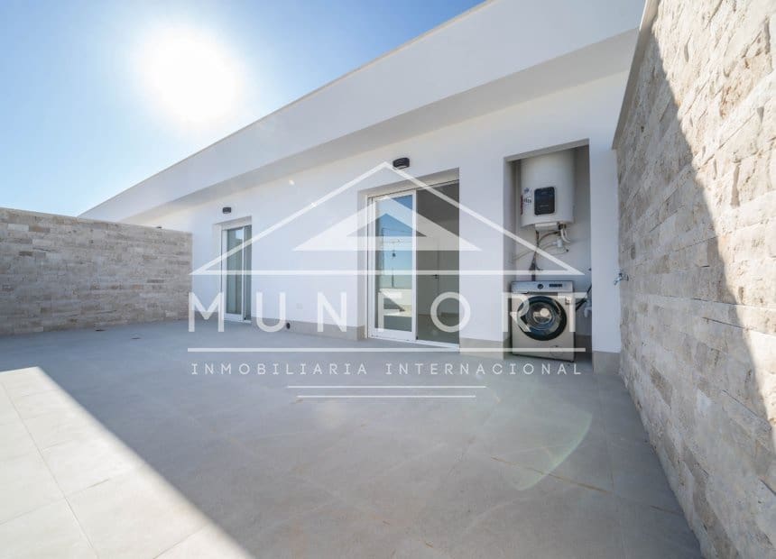 2 slaapkamer Bungalow te koop in Pilar de la Horadada met zwembad garage - € 329.900 (Ref: 9278741)