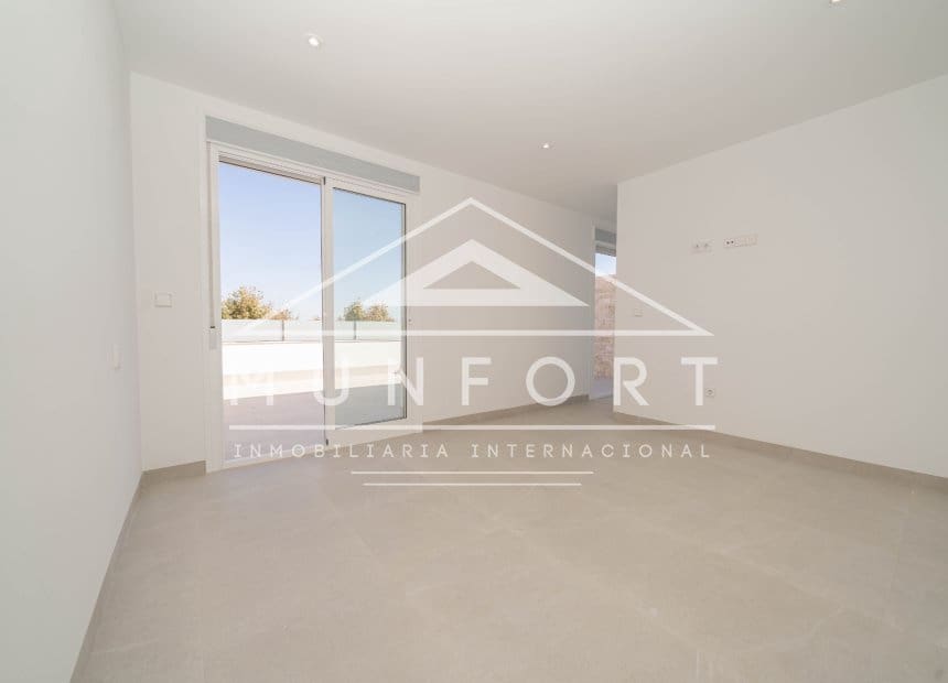 2 slaapkamer Bungalow te koop in Pilar de la Horadada met zwembad garage - € 329.900 (Ref: 9278741)