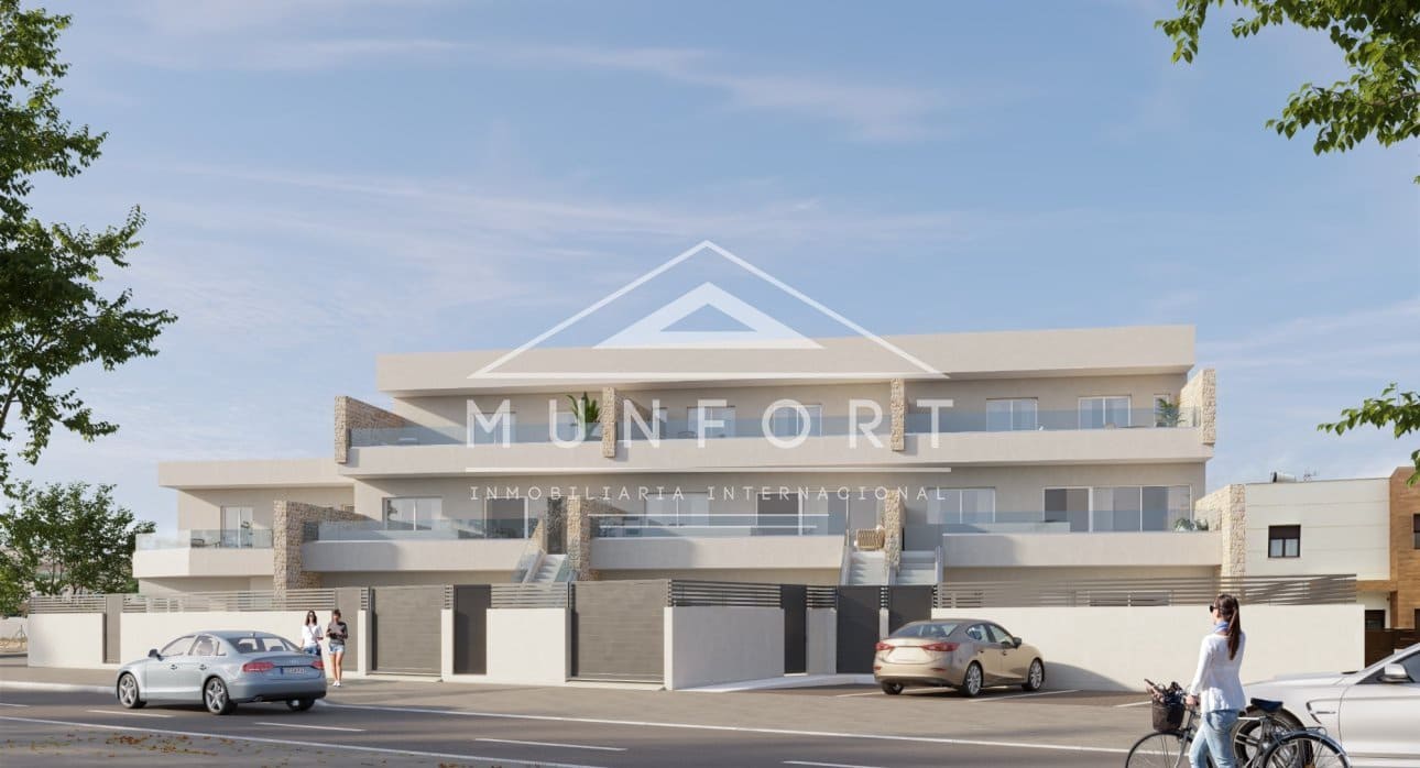 Bungalow de 3 habitaciones en Pilar de la Horadada en venta con piscina - 299.900 € (Ref: 9278742)