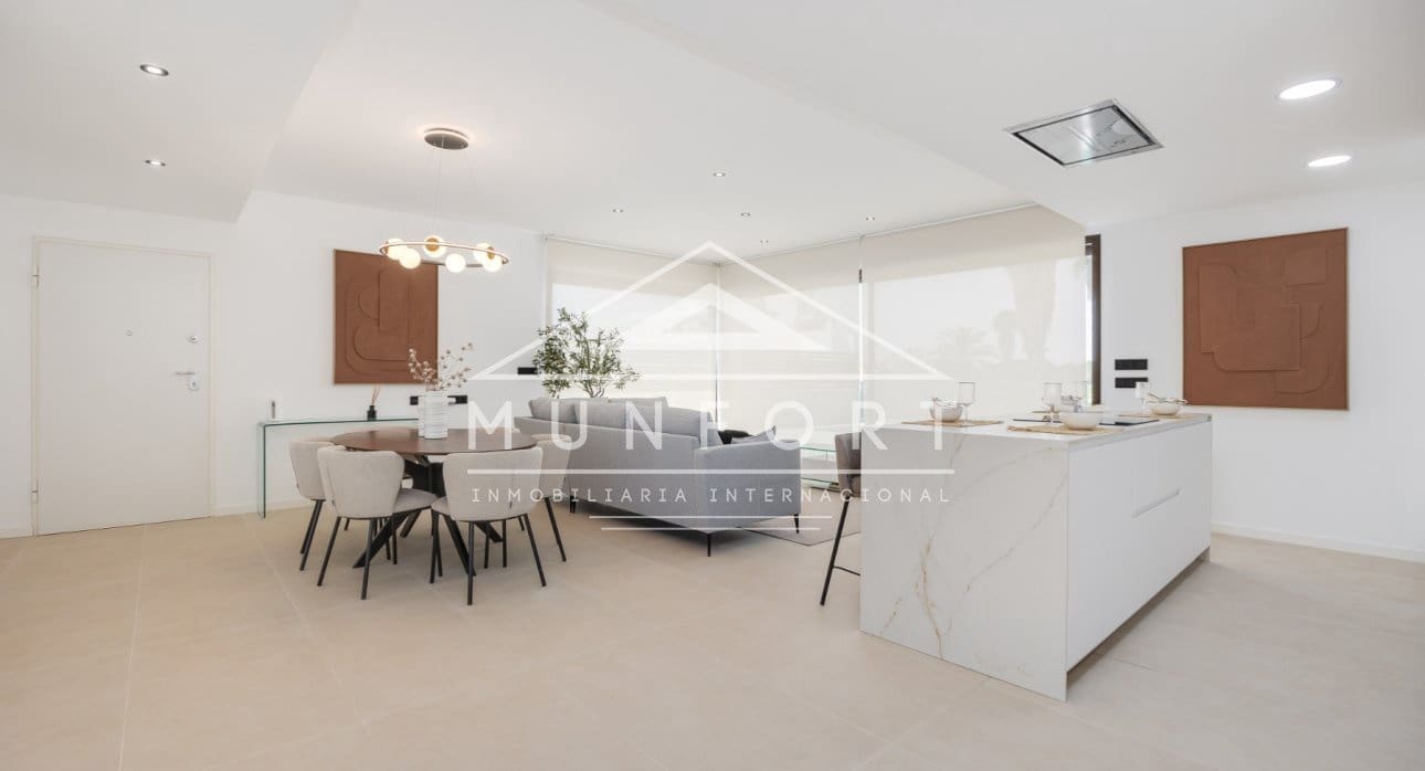 4 Zimmer Villa zu verkaufen in Los Alcazares mit Pool - 685.000 € (Ref: 9279637)