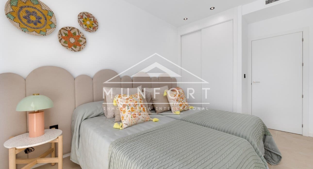 4 Zimmer Villa zu verkaufen in Los Alcazares mit Pool - 685.000 € (Ref: 9279637)