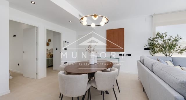 Chalet de 4 habitaciones en Las Lomas de Rame - Bahía Bella, Los Alcázares en venta con piscina - 685.000 € (Ref: 9279637)