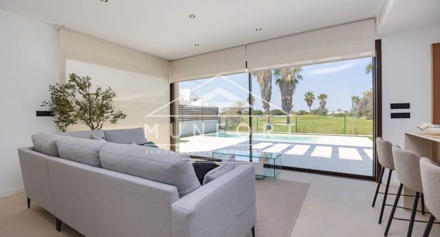 Chalet de 4 habitaciones en Las Lomas de Rame - Bahía Bella, Los Alcázares en venta con piscina - 685.000 € (Ref: 9279637)