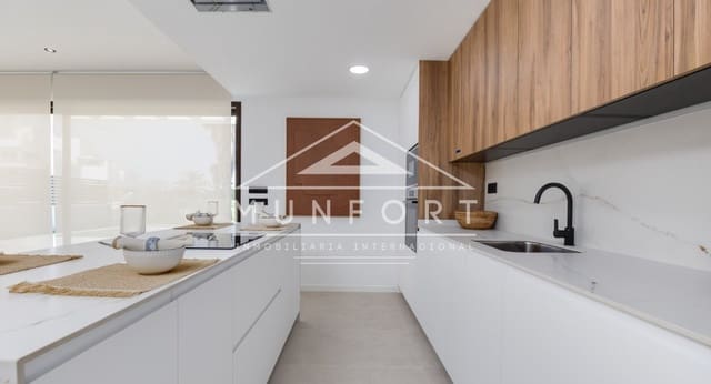 Chalet de 4 habitaciones en Las Lomas de Rame - Bahía Bella, Los Alcázares en venta con piscina - 685.000 € (Ref: 9279637)