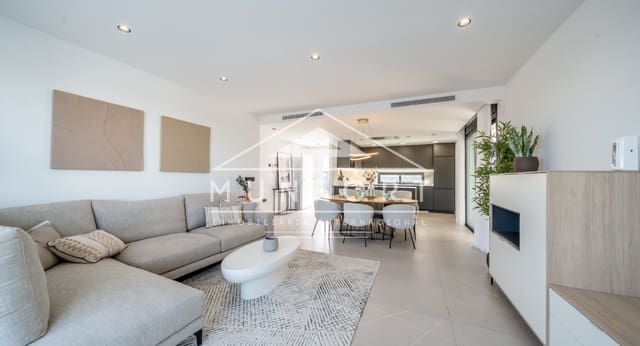 Chalet de 3 habitaciones en Aguas Nuevas, Torrevieja en venta con piscina - 595.000 € (Ref: 9279640)