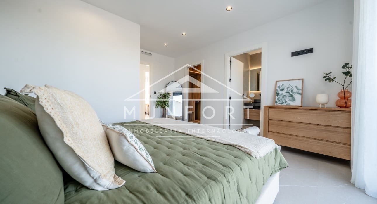 3 bedroom Villa for sale in Torrevieja with pool - € 595,000 (Ref: 9279640)