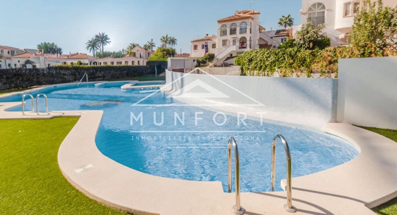 2 slaapkamer Appartement te koop in Playa Flamenca met zwembad - € 325.000 (Ref: 9279642)