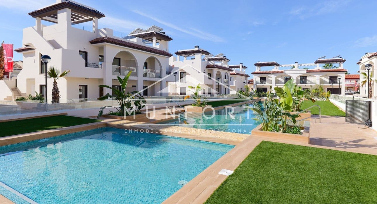 3 slaapkamer Penthouse te koop in Ciudad Quesada met zwembad - € 444.500 (Ref: 9279643)