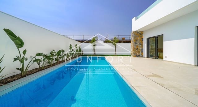 Chalet de 3 habitaciones en Las Lomas de Rame - Bahía Bella, Los Alcázares en venta con piscina - 689.900 € (Ref: 9279648)