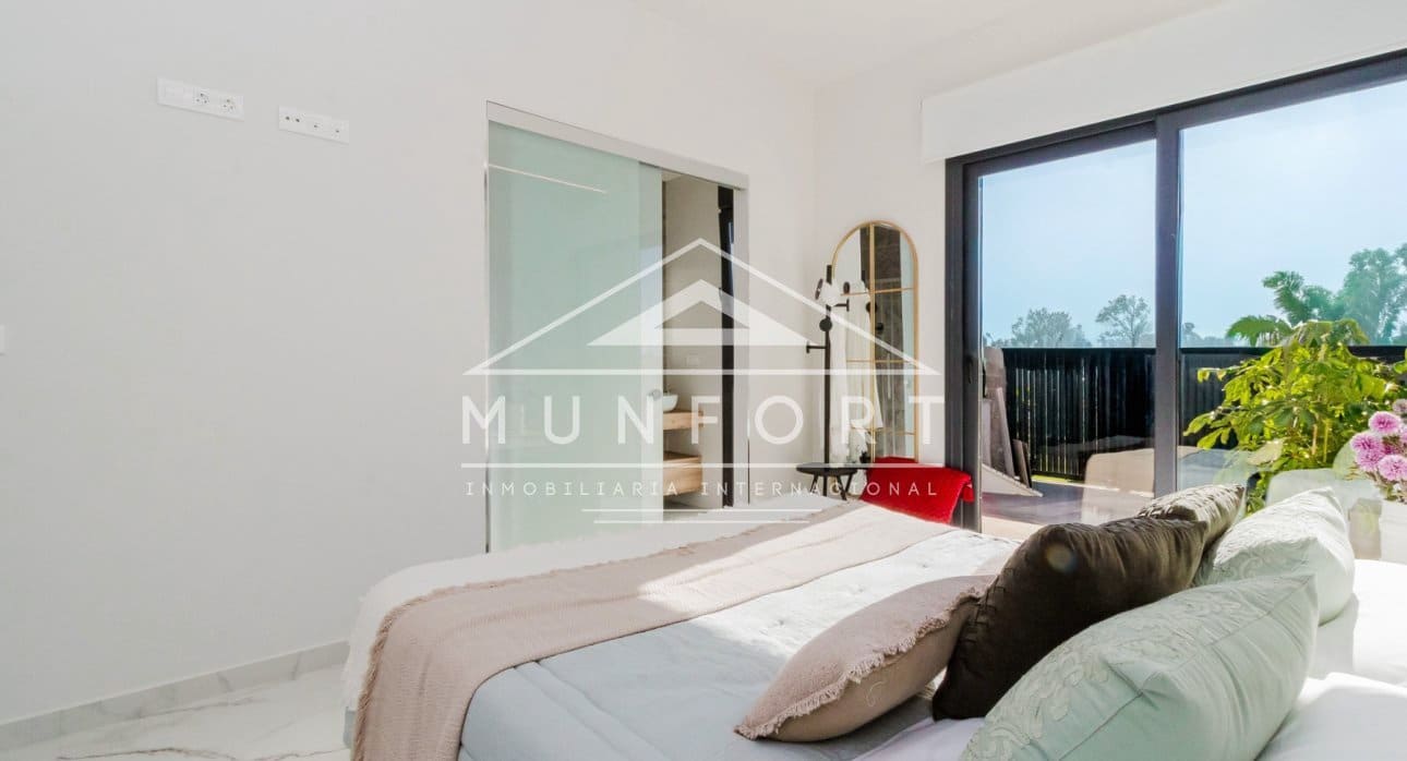 3 slaapkamer Villa te koop in Ciudad Quesada met zwembad - € 496.000 (Ref: 9279654)