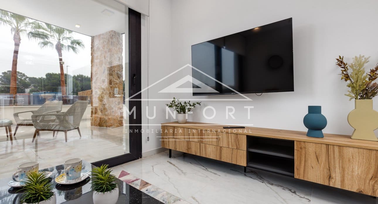 2 slaapkamer Bungalow te koop in Ciudad Quesada met zwembad - € 294.000 (Ref: 9279655)