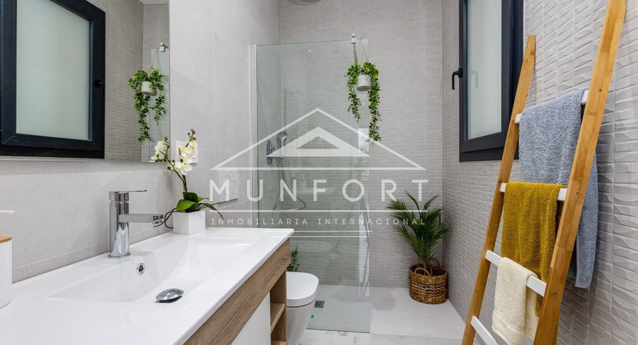 2 slaapkamer Bungalow te koop in Ciudad Quesada met zwembad - € 294.000 (Ref: 9279655)