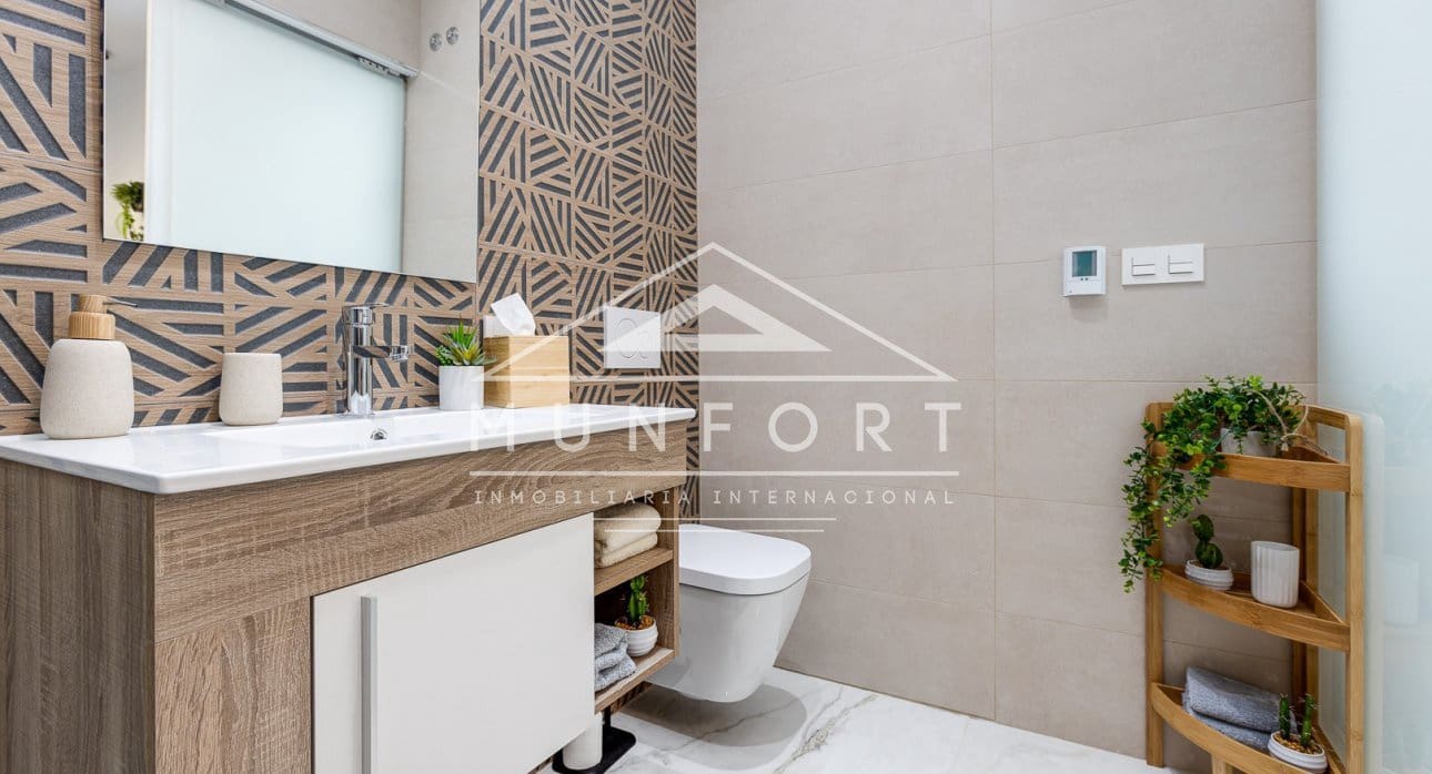 2 slaapkamer Bungalow te koop in Ciudad Quesada met zwembad - € 294.000 (Ref: 9279655)