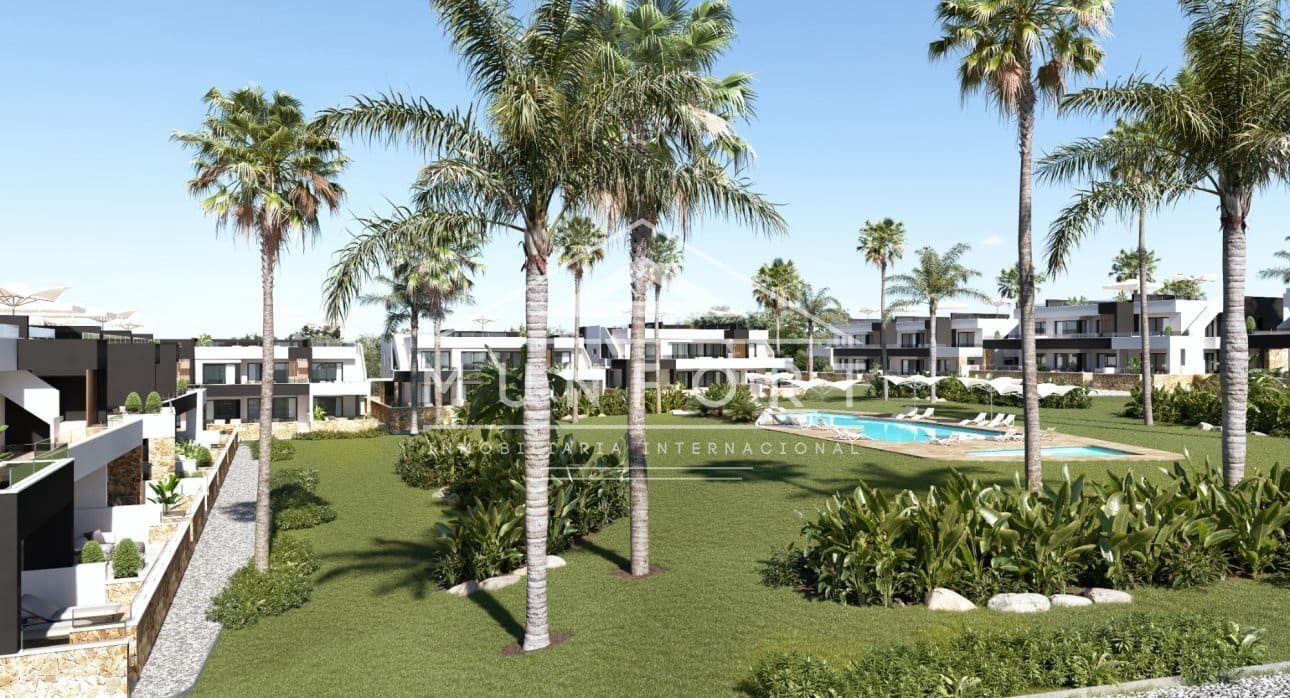 2 slaapkamer Bungalow te koop in Ciudad Quesada met zwembad - € 294.000 (Ref: 9279655)