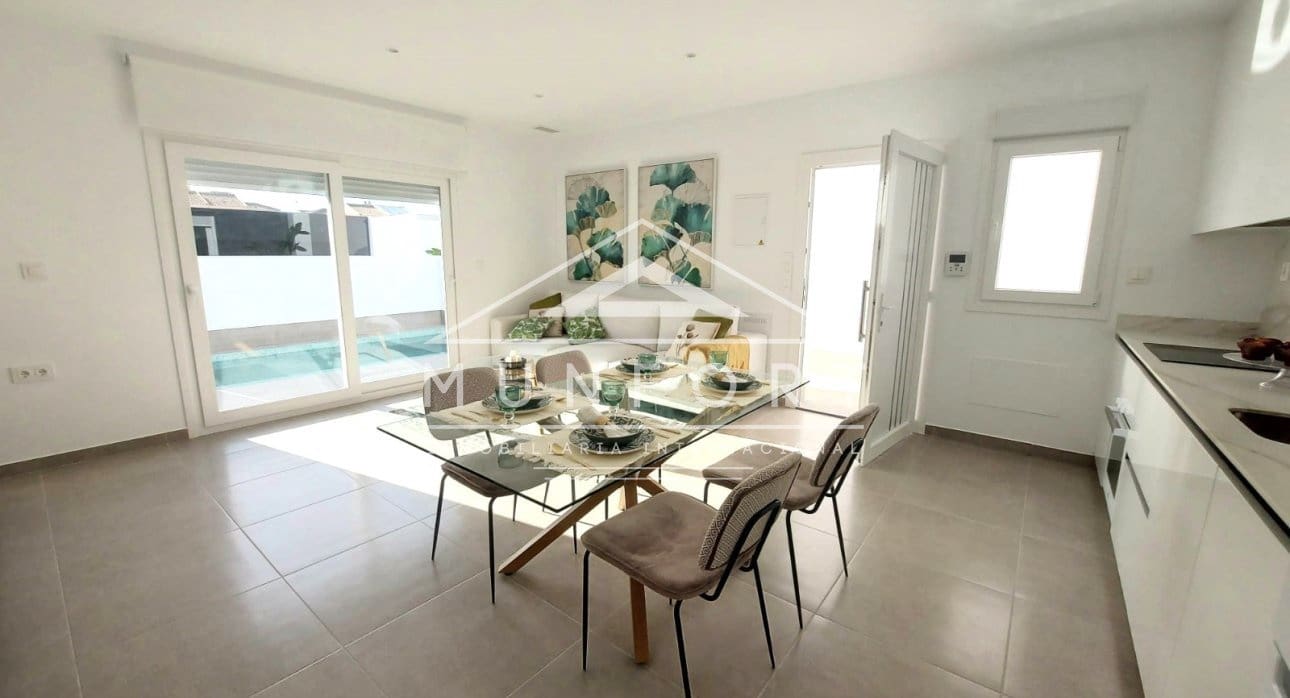 2 makuuhuone Huvila myytävänä paikassa Roldan mukana uima-altaan - 227 500 € (Ref: 9279658)