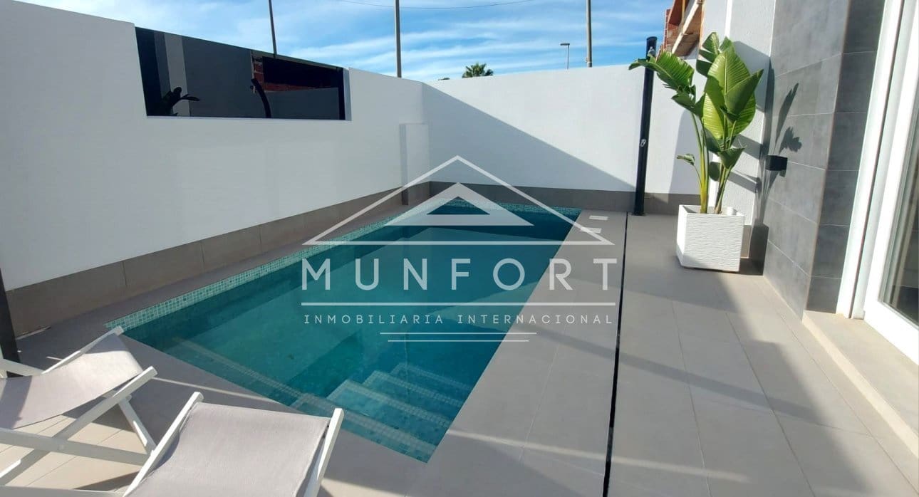 2 makuuhuone Huvila myytävänä paikassa Roldan mukana uima-altaan - 227 500 € (Ref: 9279658)