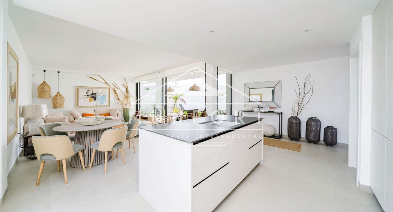 3 slaapkamer Villa te koop in Mar de Cristal met zwembad - € 549.000 (Ref: 9279659)